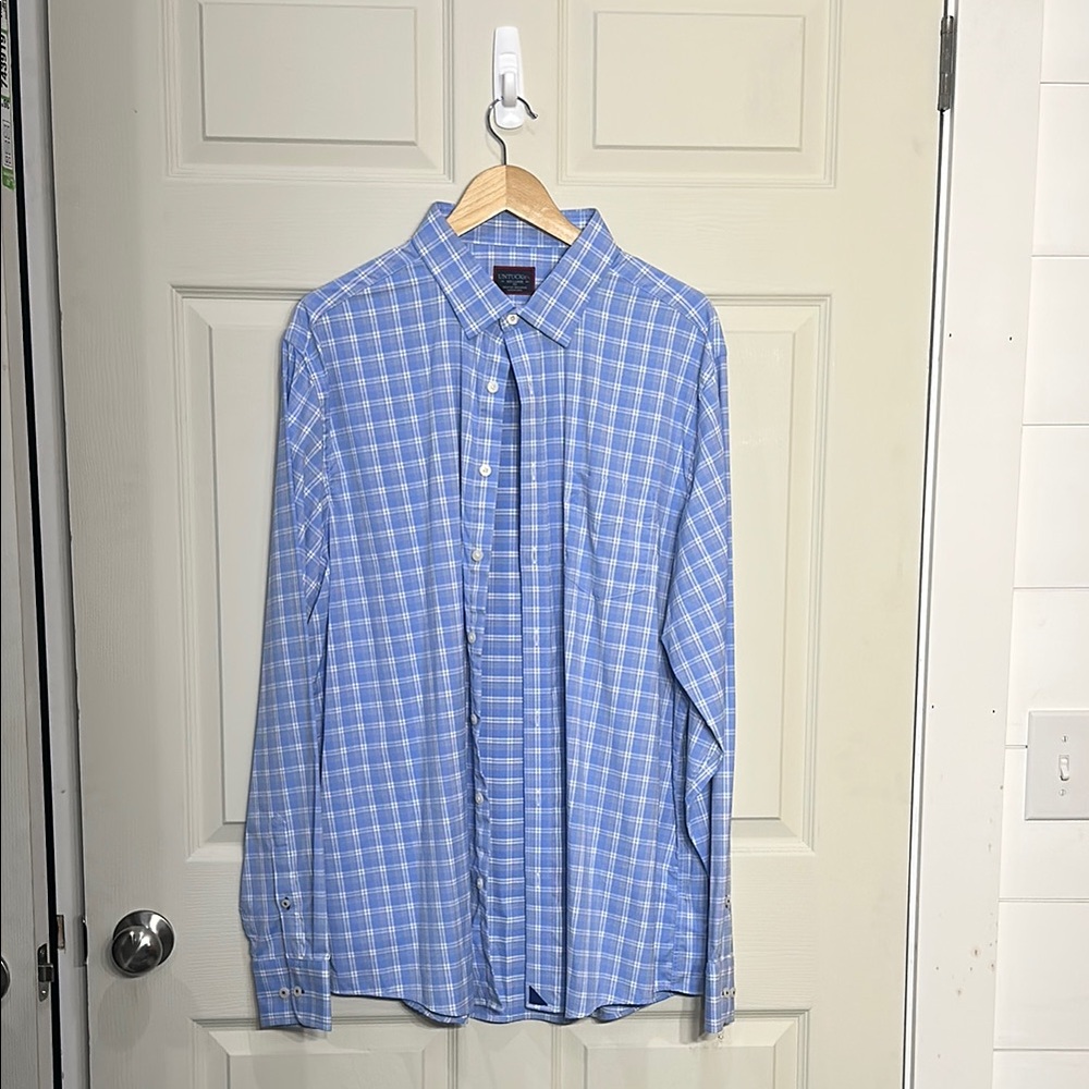 UNTUCKit Blue Casual Button Down Shirt